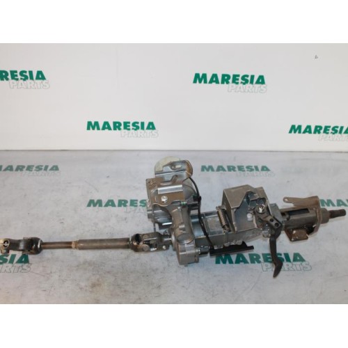 Renault - Clio - Steering column housing