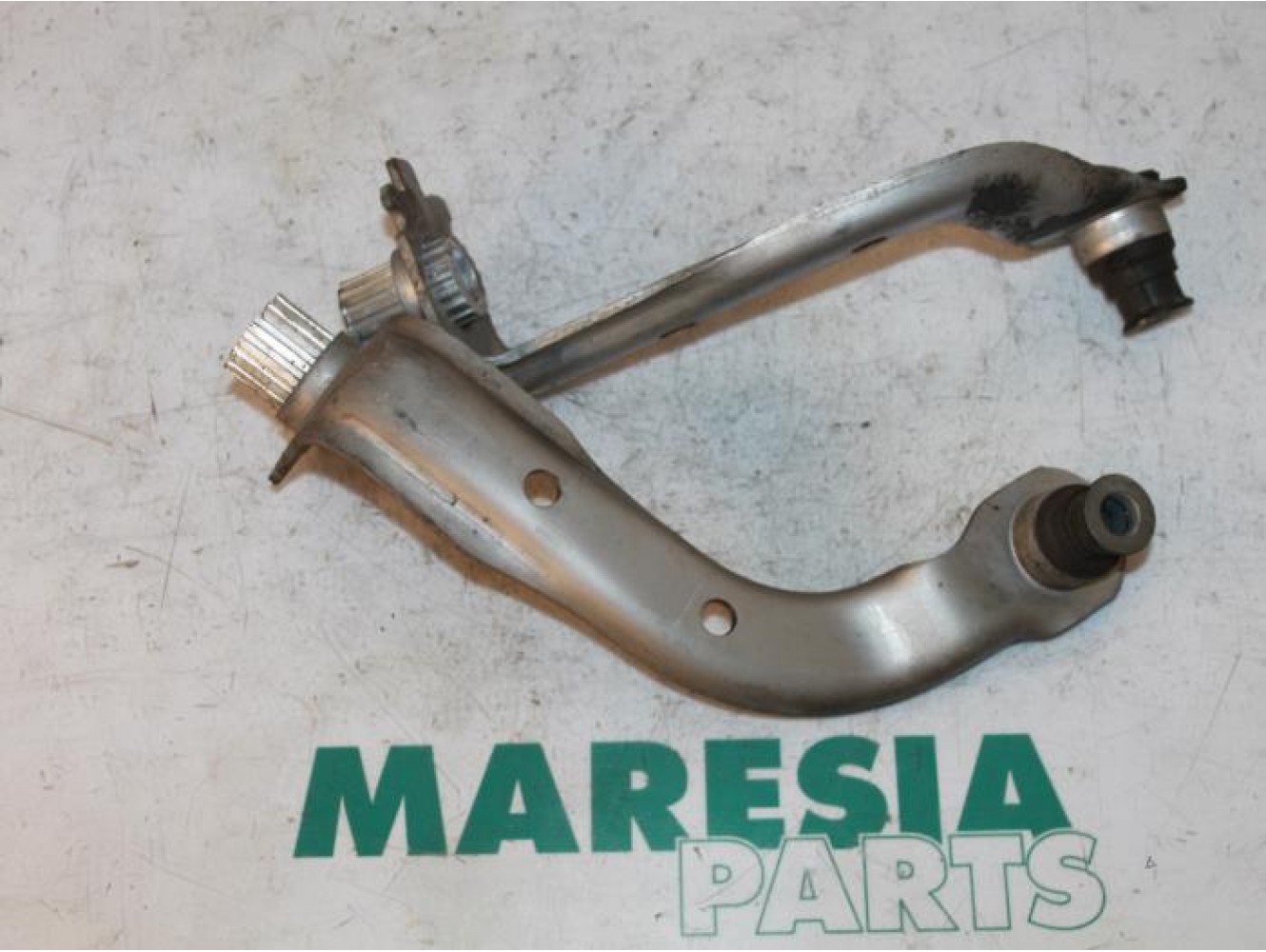 Renault - Clio - Subframe