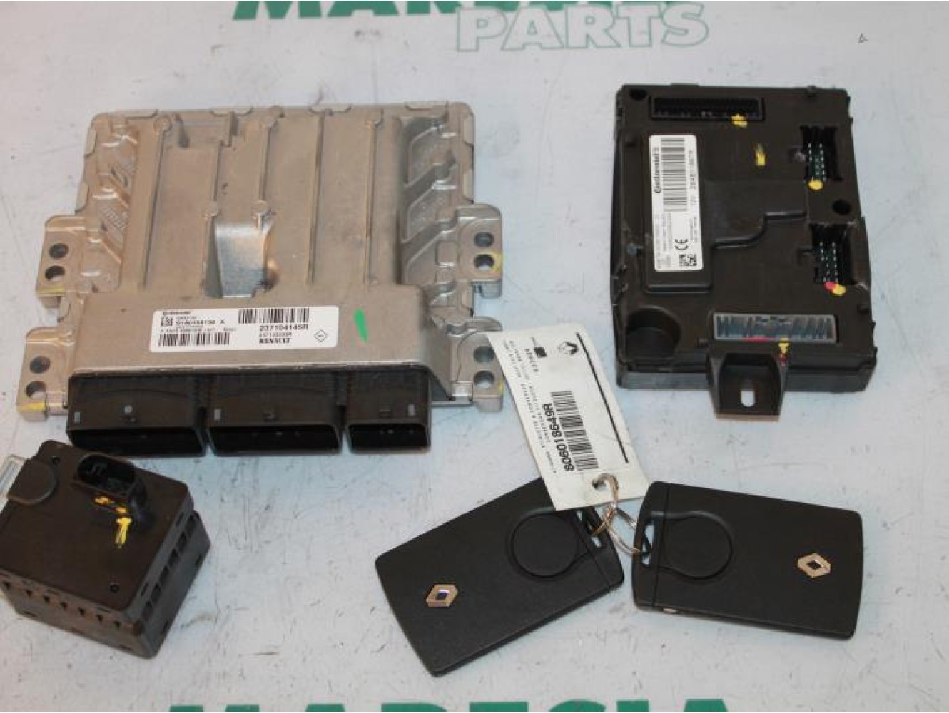 Renault - Clio - Engine management computer