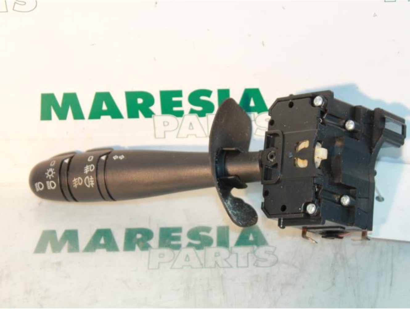 Renault - Megane Scenic - Indicator switch