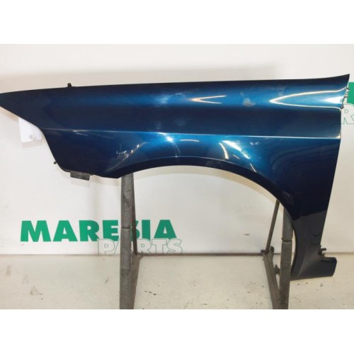 Renault - Laguna - Front wing, left