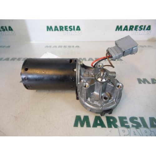 Renault - Megane Scenic - Front wiper motor