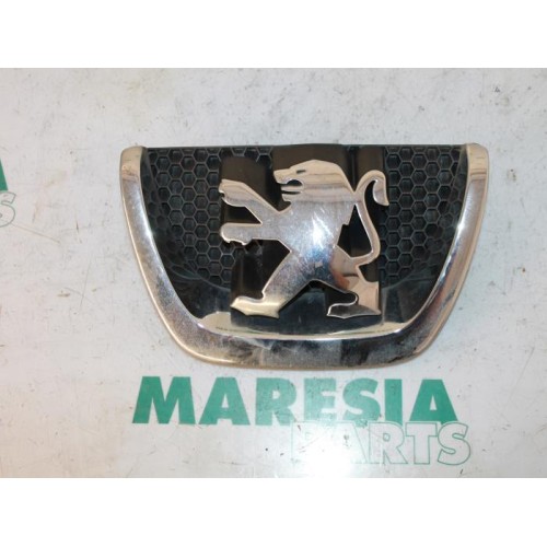 Peugeot - 207 - Grille