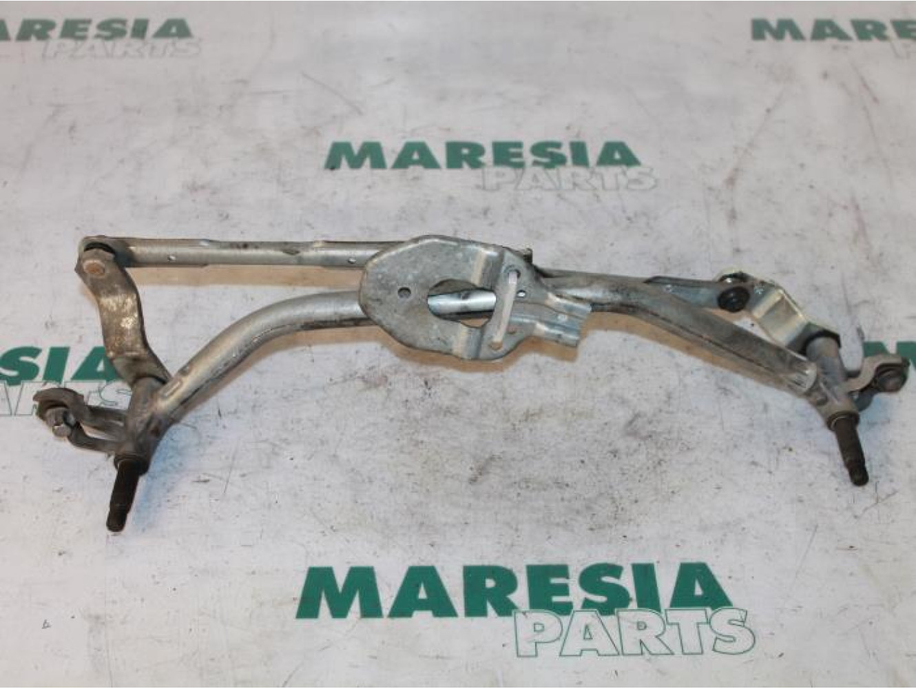 Peugeot - 207 - Wiper mechanism