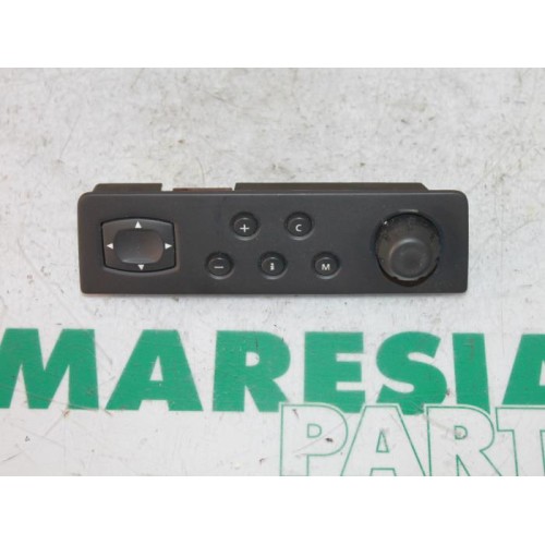 Renault - Megane Scenic - Navigation Display