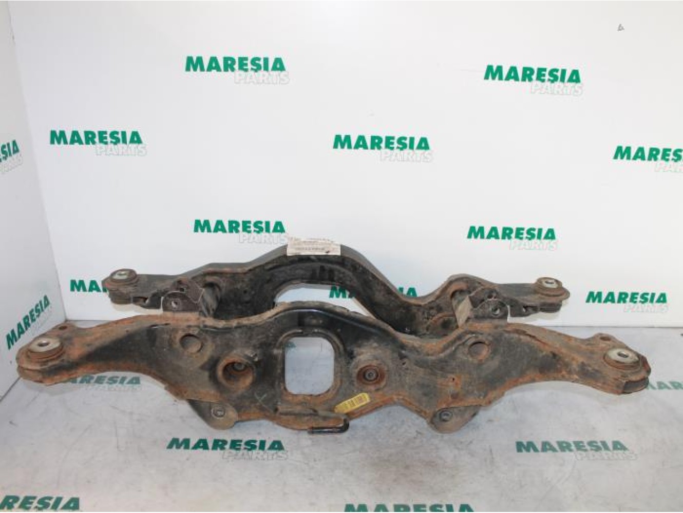 Alfa Romeo - 159 - Rear support beam