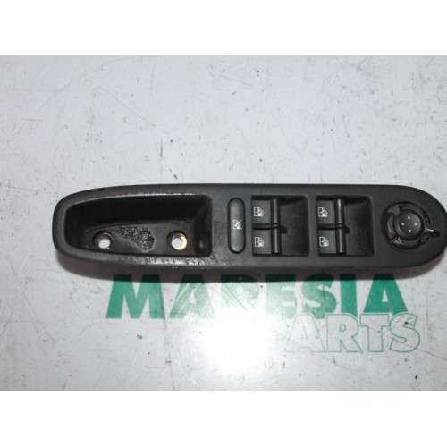 Alfa Romeo - 159 - Multi-functional window switch