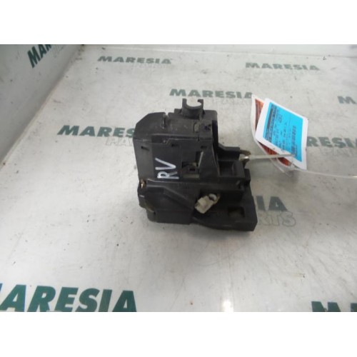 Renault - Megane Scenic - Front door lock mechanism 4-door, right