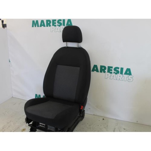 Peugeot - Bipper - Seat, right