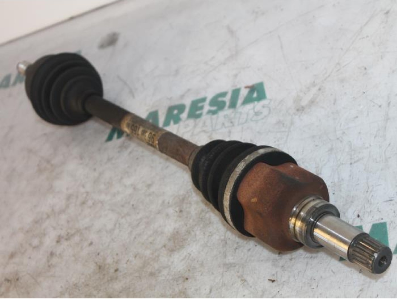 Citroen - C3 - Aandrijfas links-voor