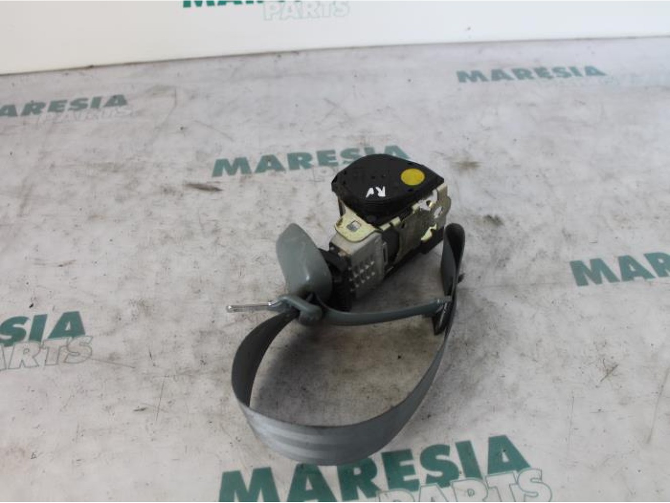 Renault - Megane - Front seatbelt, right