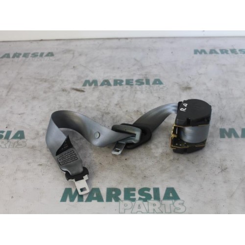 Renault - Megane - Rear seatbelt, right