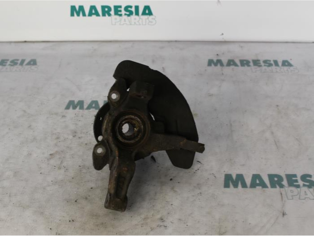 Fiat - Doblo - Knuckle, front left
