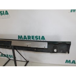Lancia - Thesis - Zijskirt links
