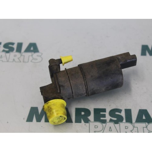 Peugeot - Expert - Scheibensprüherpumpe vorne