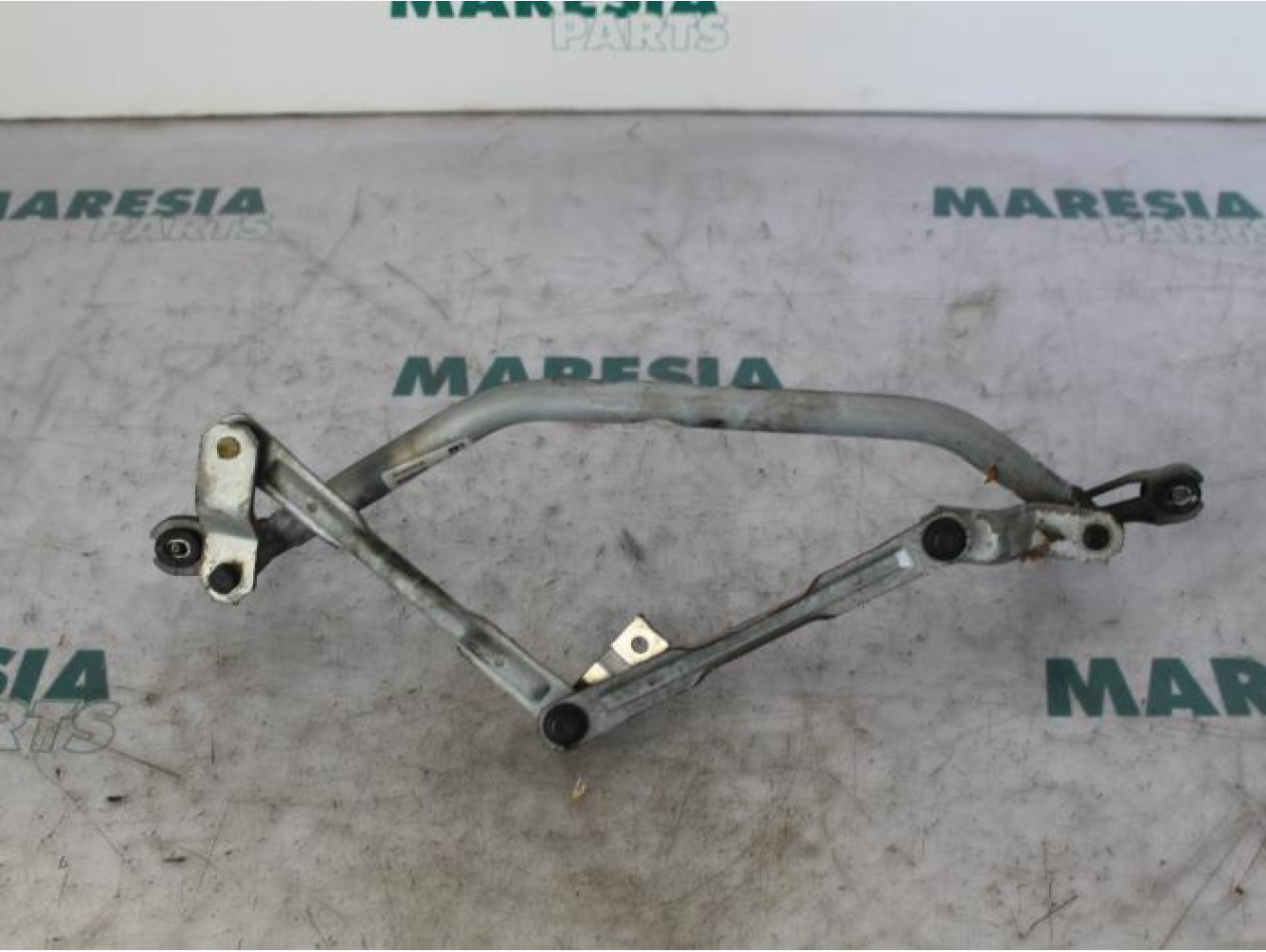Peugeot - 207 - Wiper mechanism