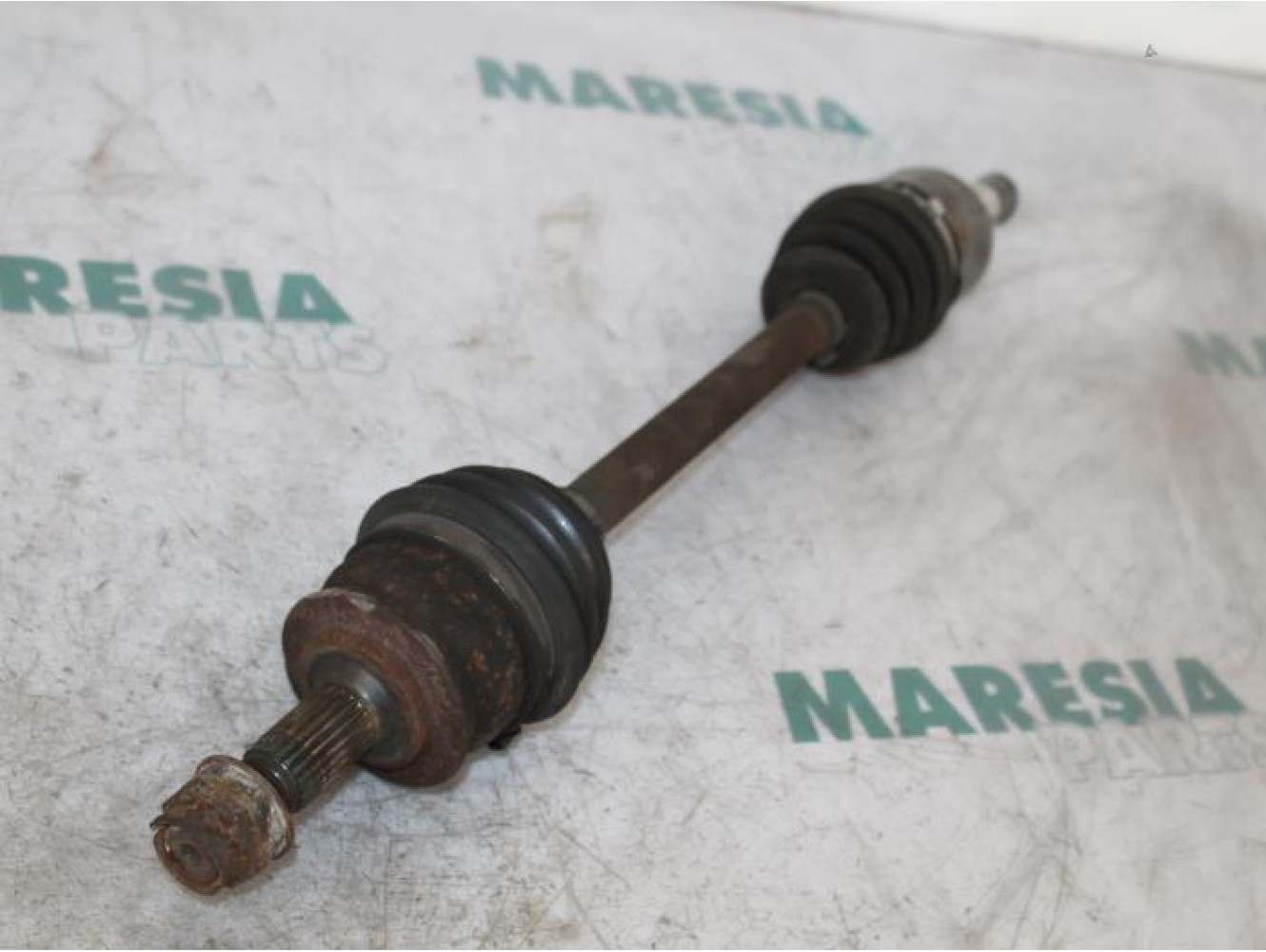 Fiat - Panda - Aandrijfas links-voor