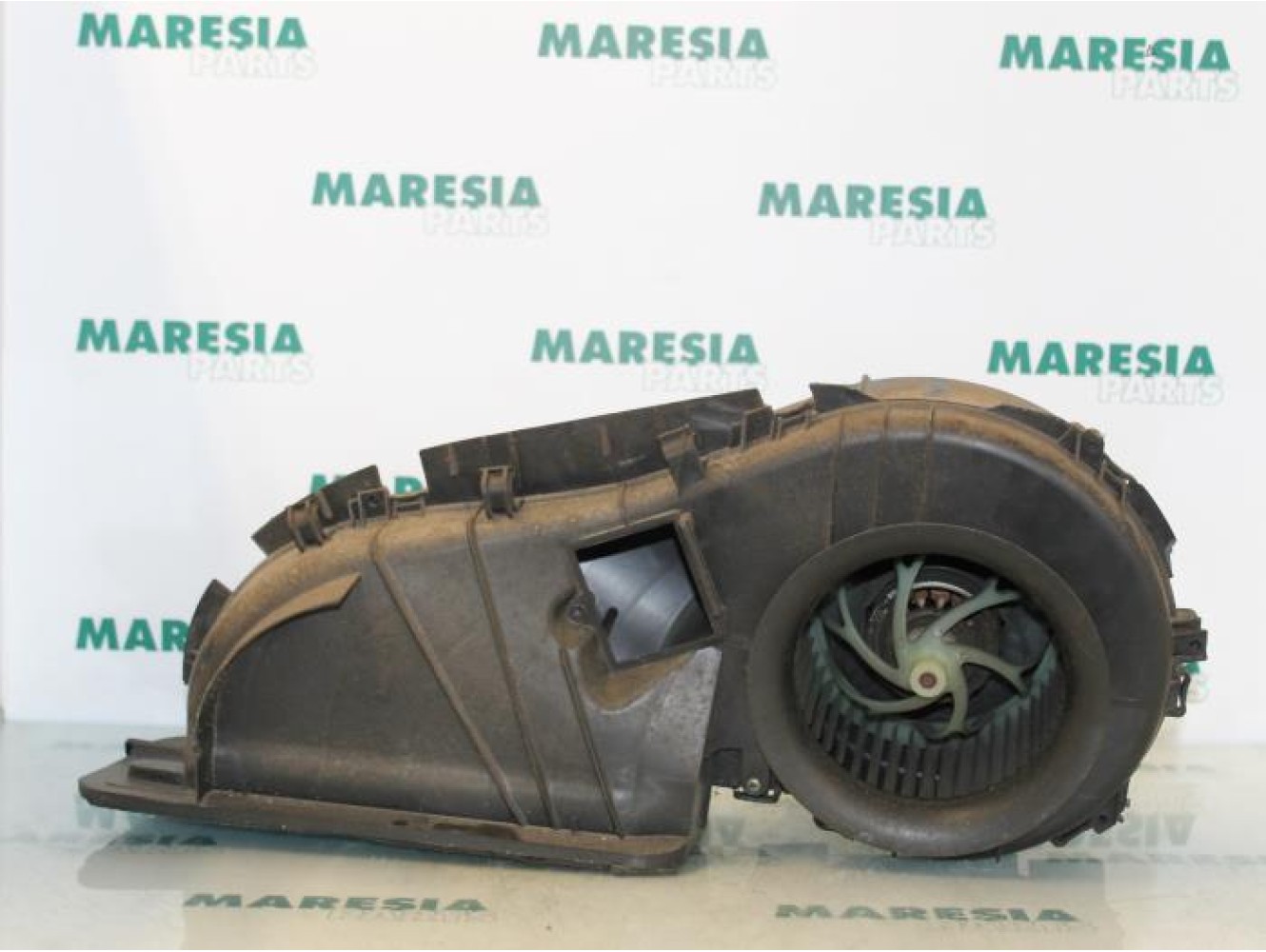 Renault - Clio - Heating and ventilation fan motor