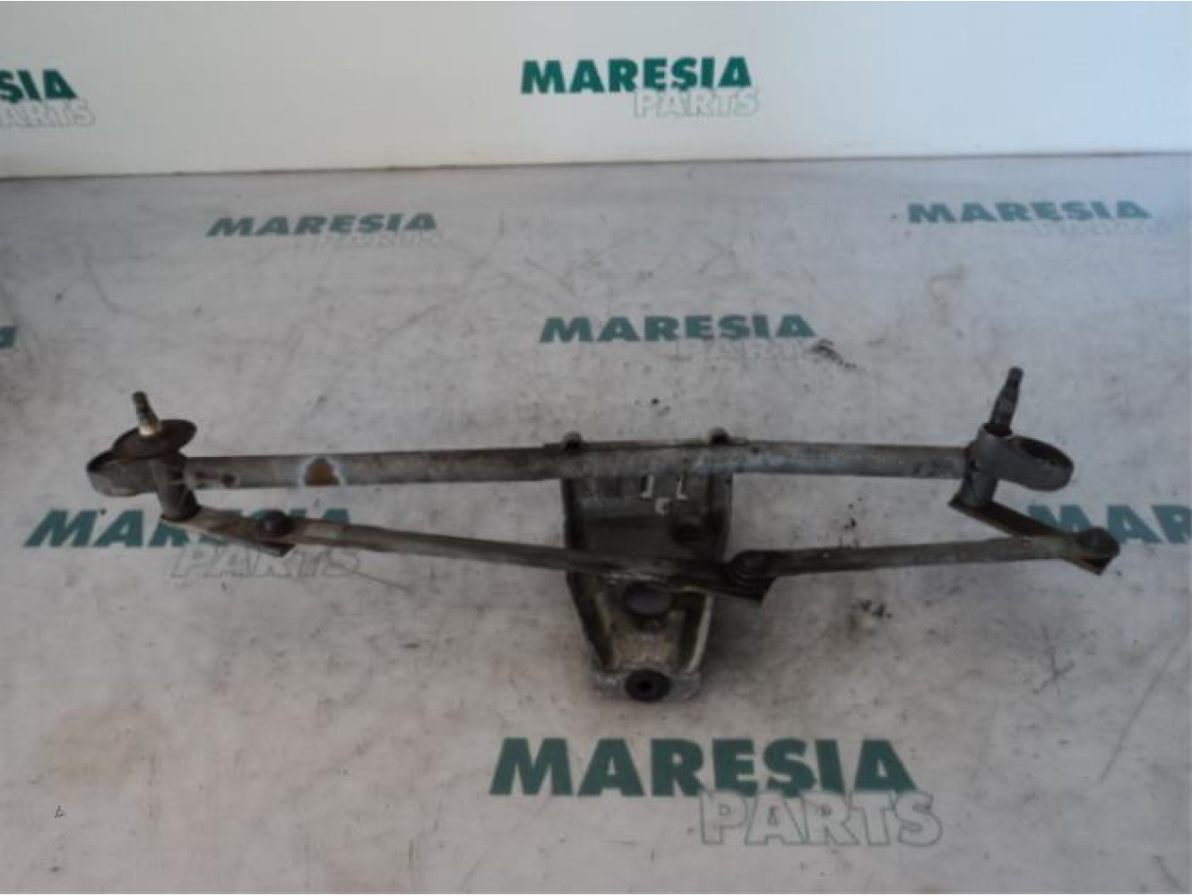 Renault - Clio - Wiper mechanism