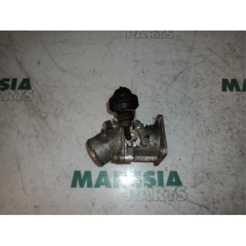 Alfa Romeo - 156 - Throttle body