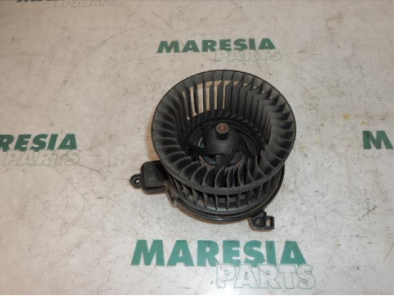 Peugeot - Partner - Heating and ventilation fan motor