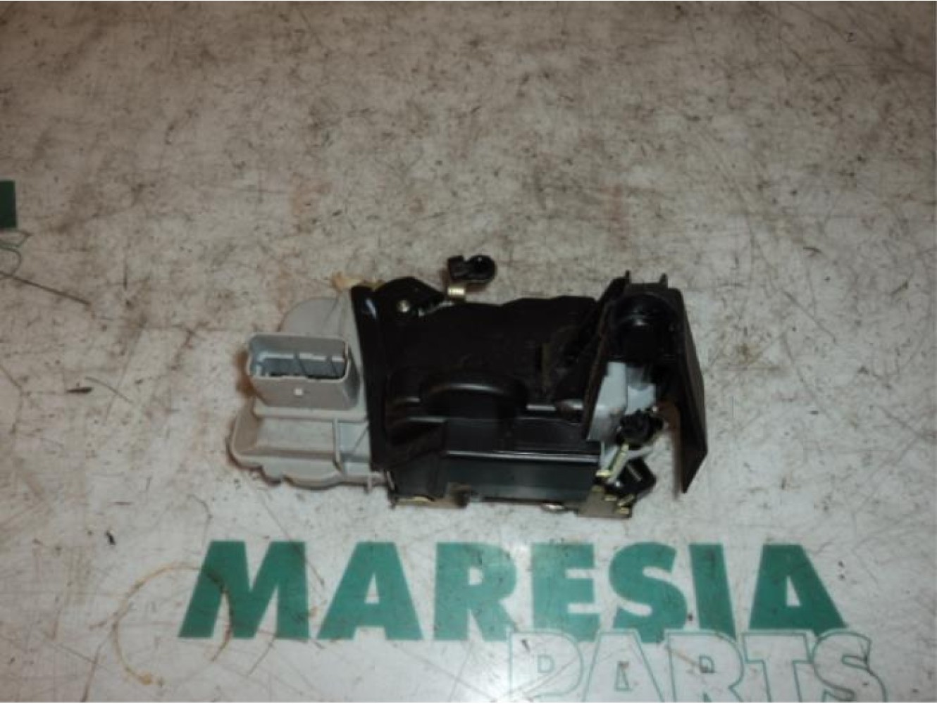 Peugeot - 307 - Door lock mechanism 4-door, front left
