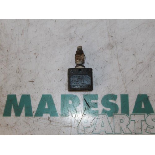 Renault - Megane - Tyre pressure sensor