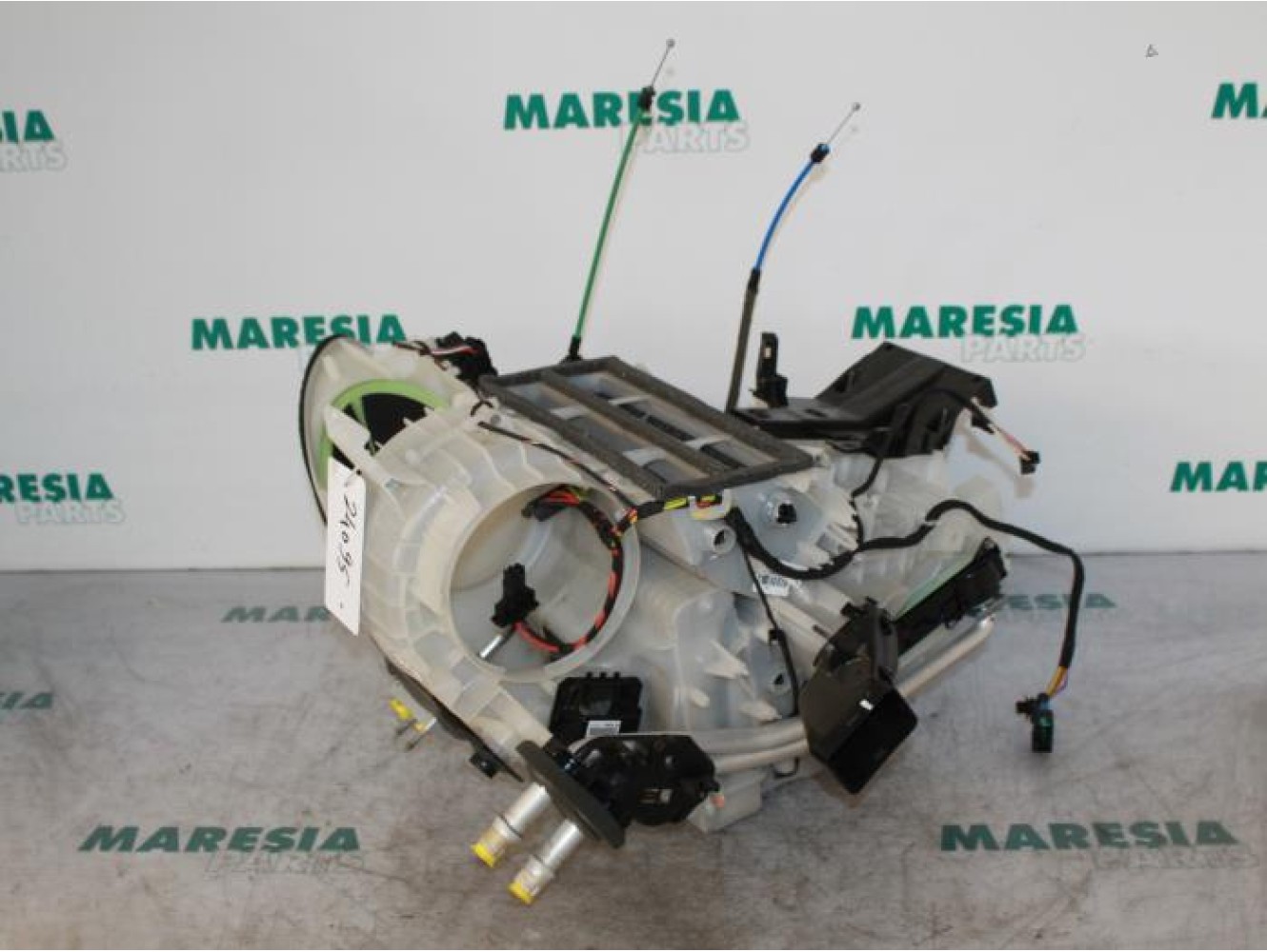 Citroen - C3 Picasso - Heater housing