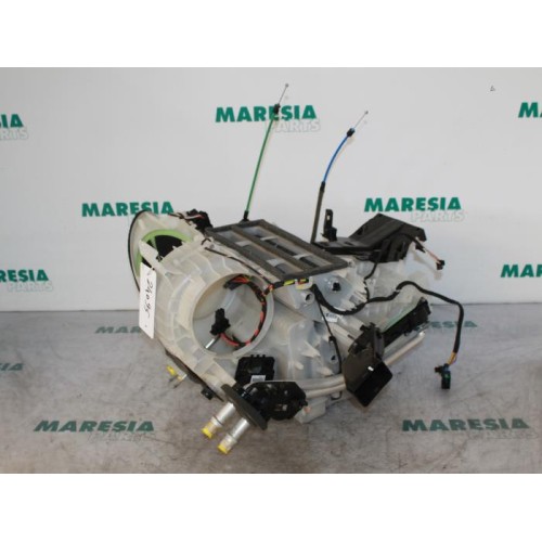 Citroen - C3 Picasso - Heater housing