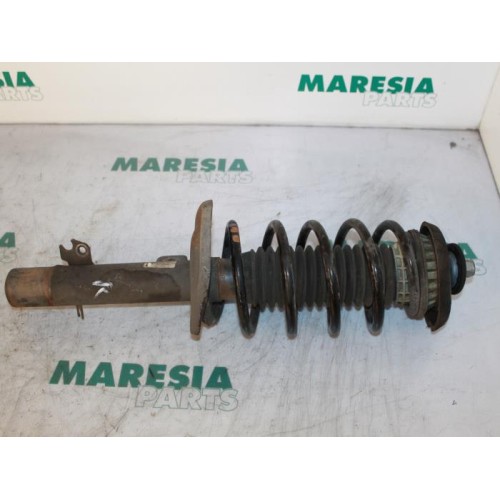 Citroen - C3 Picasso - Front shock absorber rod, right