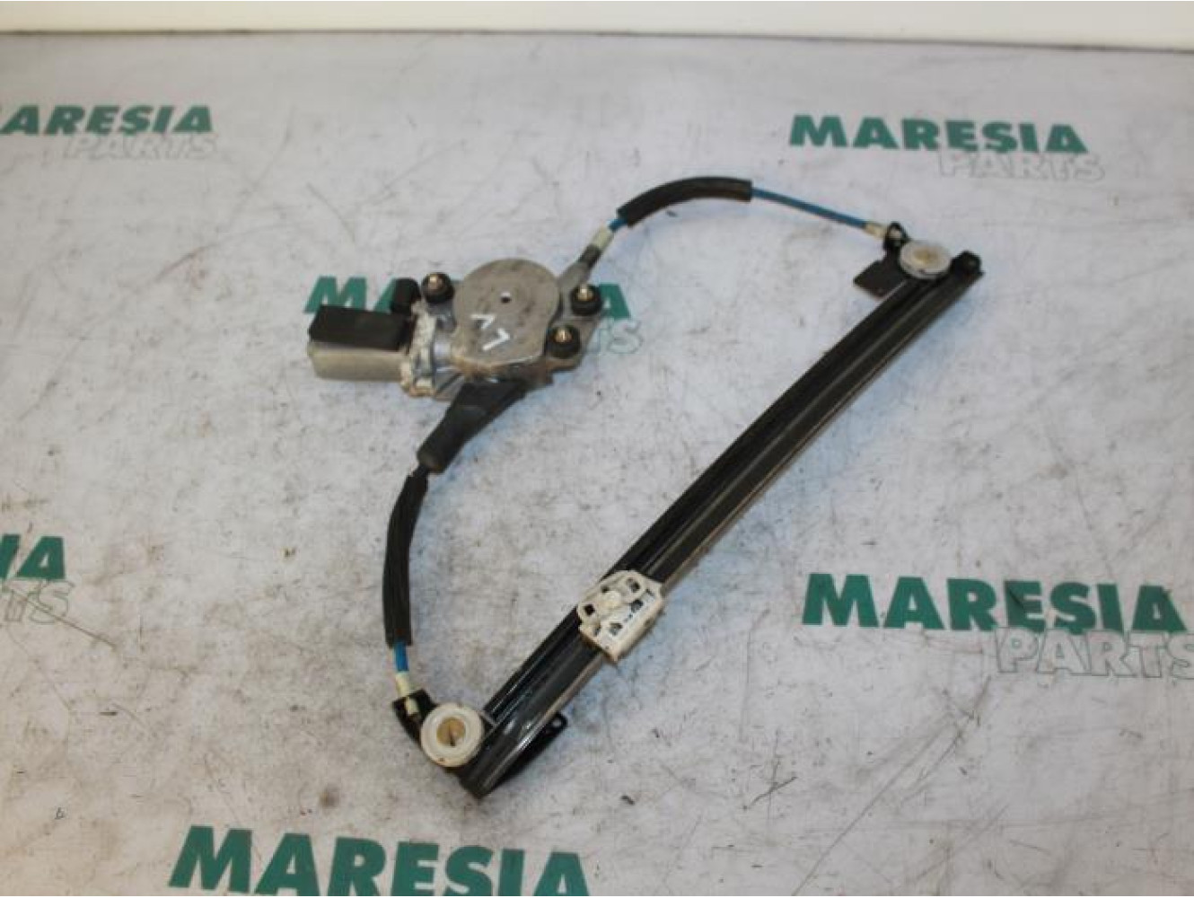 Alfa Romeo - 147 - Window mechanism 2-door, front left