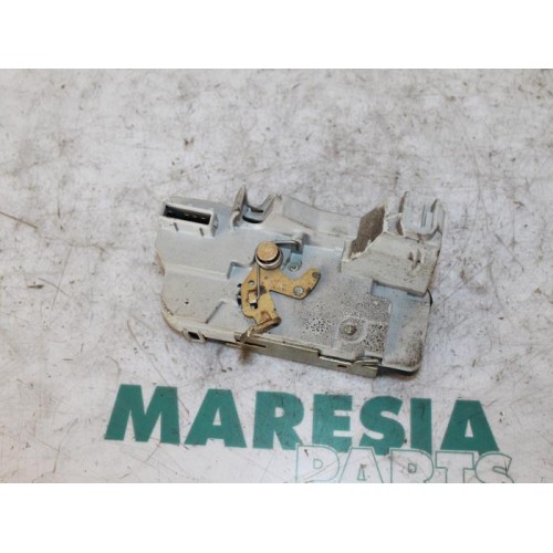 Peugeot - 307 - Rear door mechanism 4-door, right