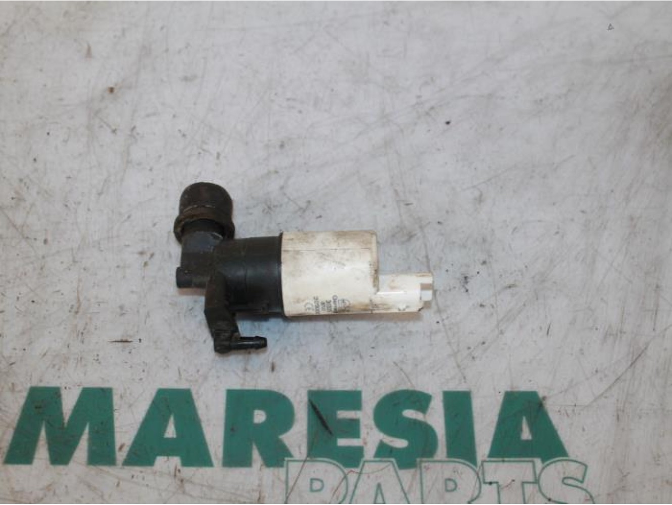 Peugeot - 307 - Windscreen washer pump