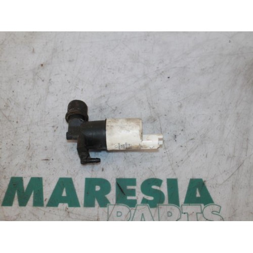 Peugeot - 307 - Windscreen washer pump