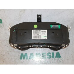 Renault - Megane - Instrumentenbrett