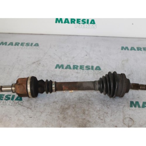 Peugeot - 206 - Front drive shaft, left