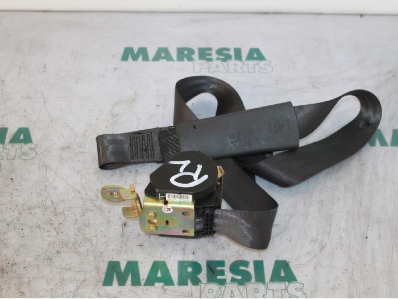 Renault - Megane - Front seatbelt, right