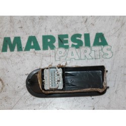 Renault - Megane - Multi-functional window switch