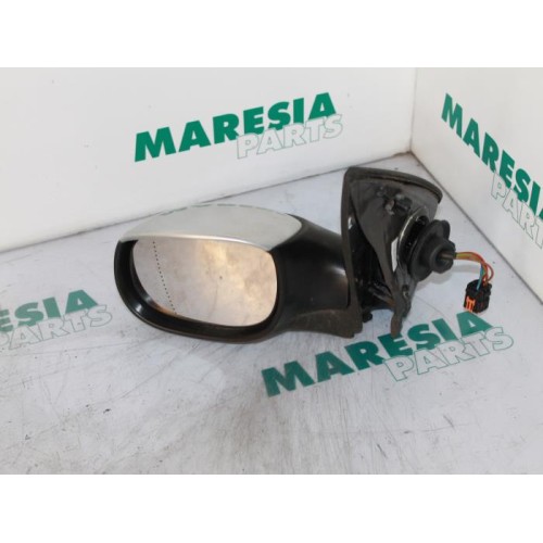 Peugeot - 206 - Wing mirror, left