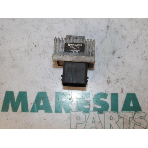 Renault - Megane Scenic - Glow plug relay