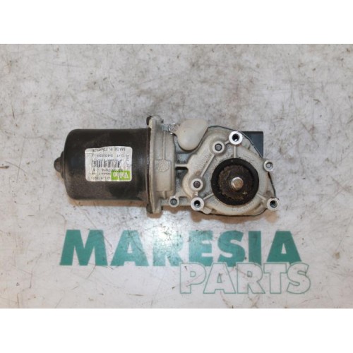 Renault - Megane Scenic - Front wiper motor