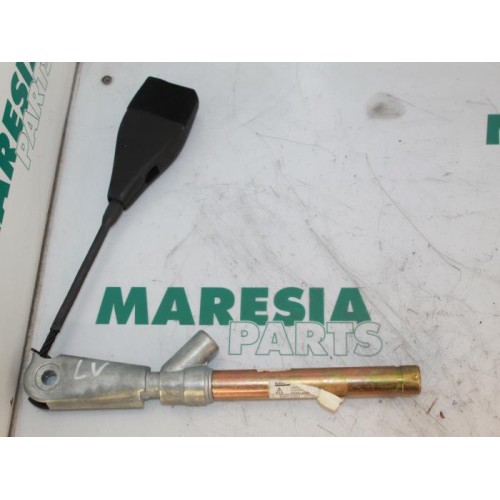 Renault - Megane Scenic - Gurtsrammer links