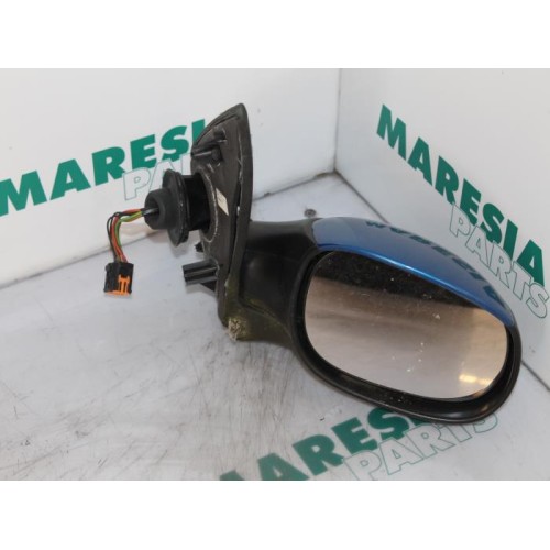 Peugeot - 206 - Wing mirror, right