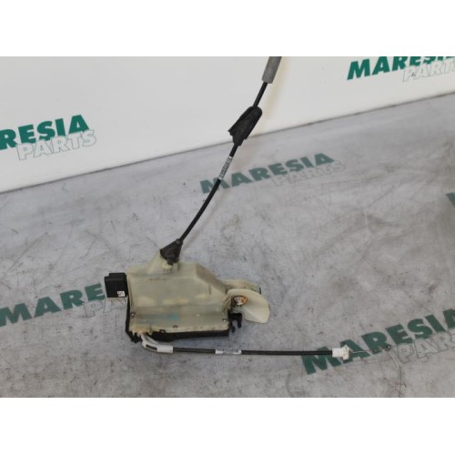 Peugeot - 208 - Door lock mechanism 4-door, front left