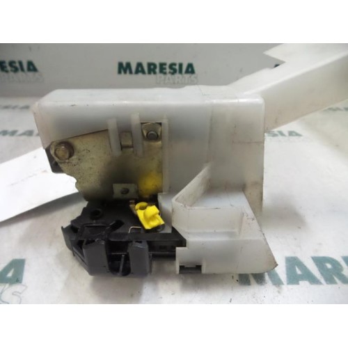 Renault - Clio - Door lock mechanism 2-door, left
