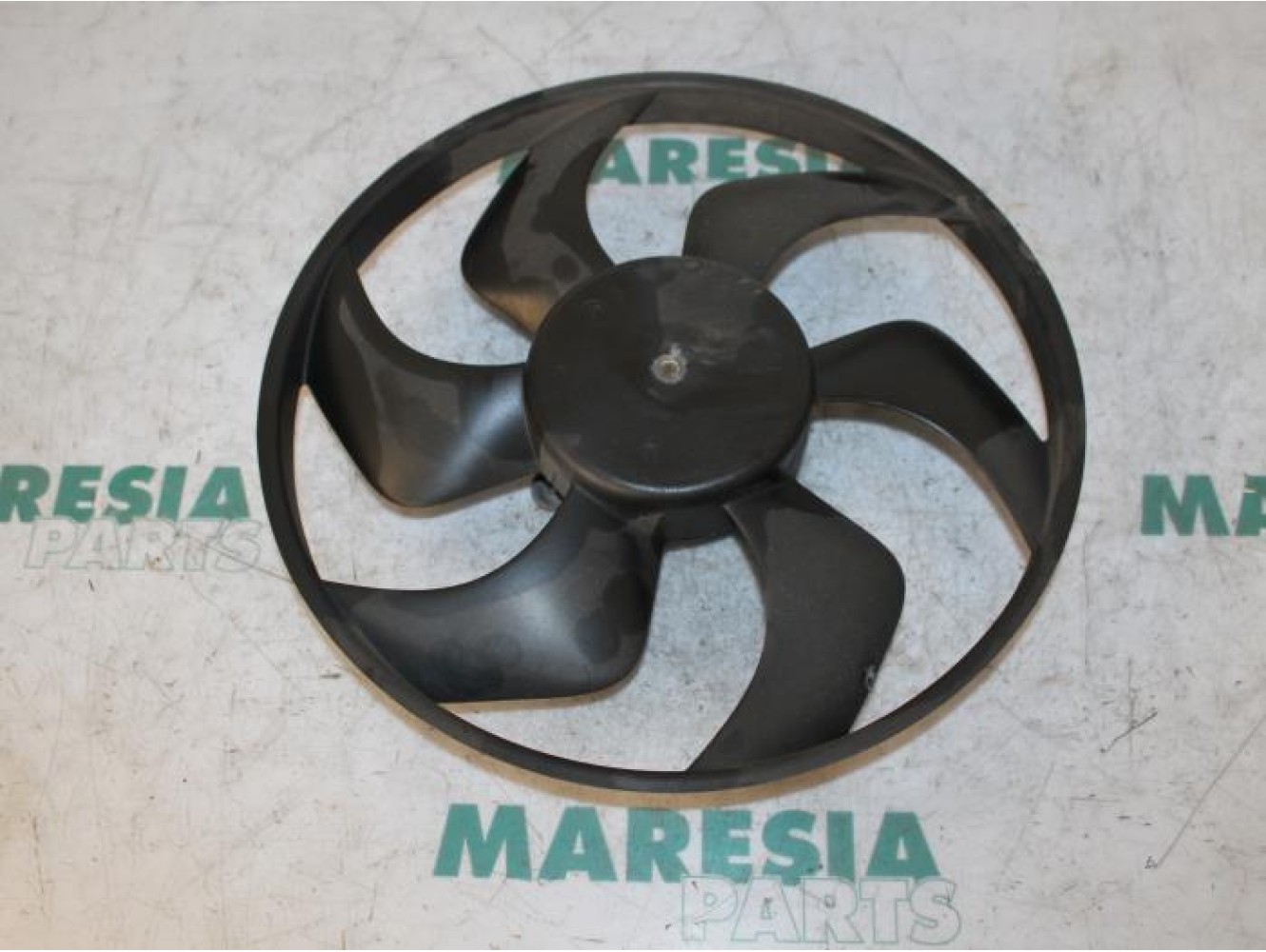 Renault - Laguna - Fan motor