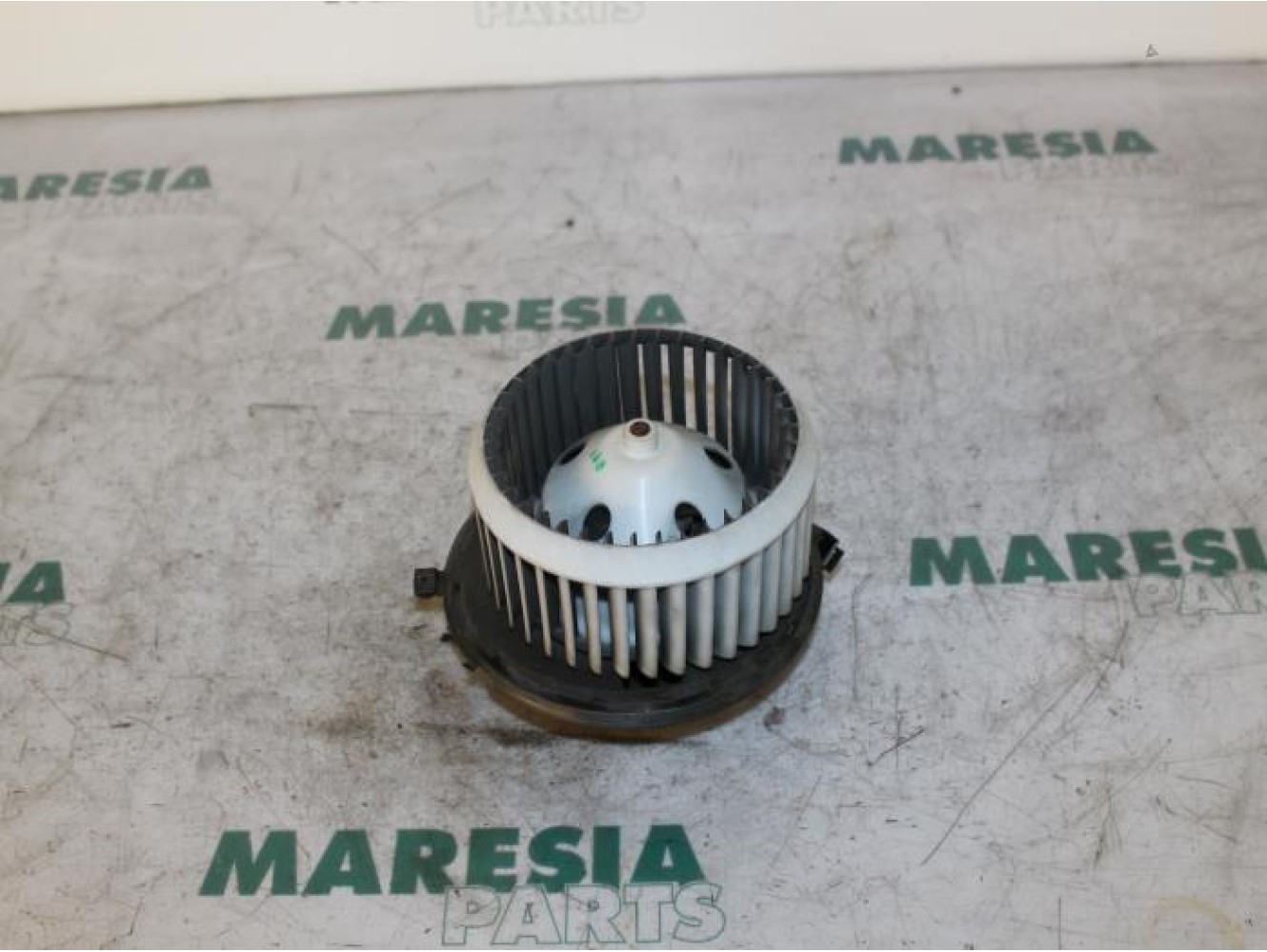 Alfa Romeo - 156 - Heating and ventilation fan motor
