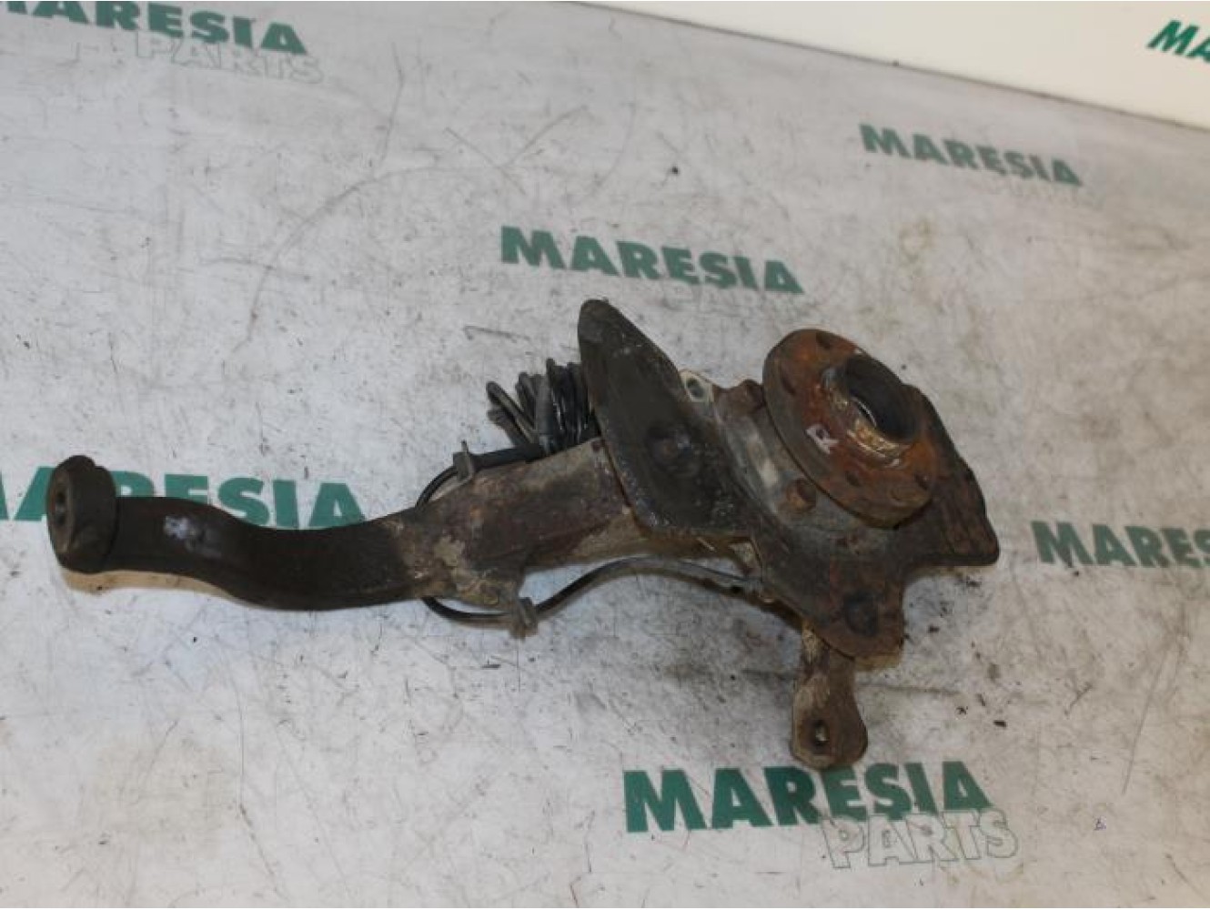 Alfa Romeo - 156 - Fusee rechts-voor