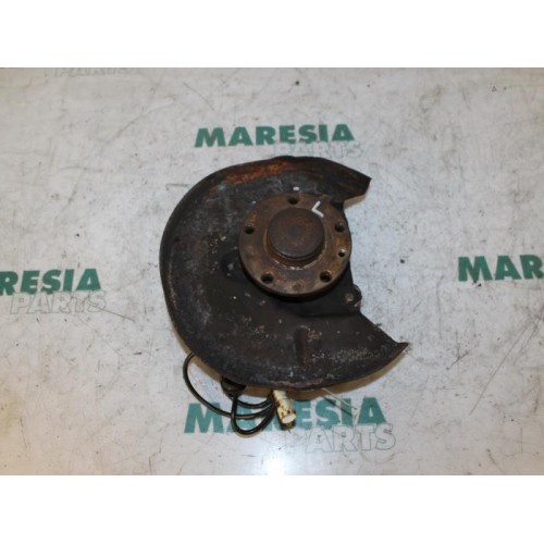 Alfa Romeo - 156 - Achsschenkel links hinten