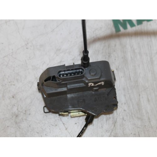 Renault - Megane Scenic - Rear door mechanism 4-door, right